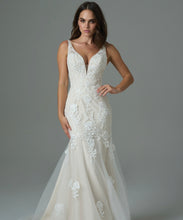 Load image into Gallery viewer, Ella Rosa Jennie