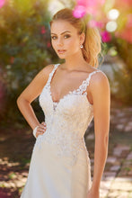 Load image into Gallery viewer, Martin Thornburg Lily