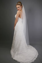 Load image into Gallery viewer, Bridal Apparel Simple Cut Edge Veil || CGACT101