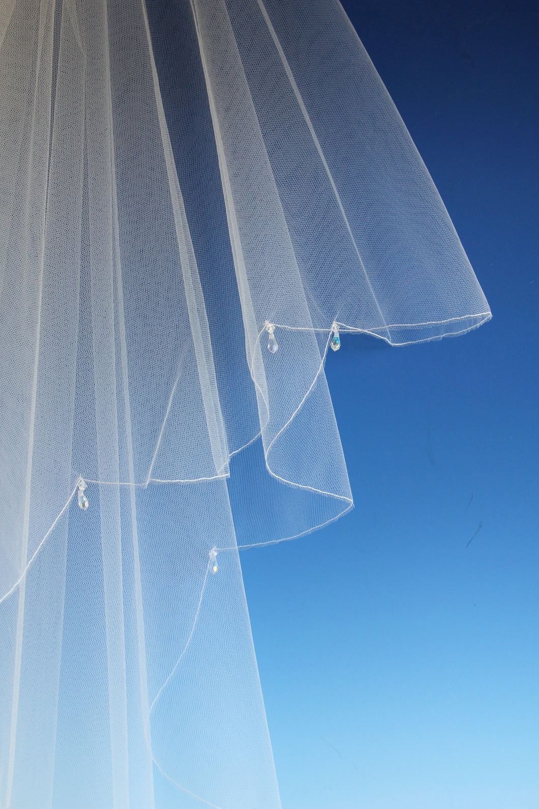 Bridal Apparel Fine Edge Veil with Crystal Drops || CGAF021