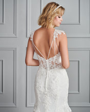 Load image into Gallery viewer, Ella Rosa Elsie