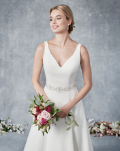 Load image into Gallery viewer, Ella Rosa Gilly