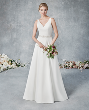 Load image into Gallery viewer, Ella Rosa Gilly