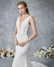 Load image into Gallery viewer, Ella Rosa Yvonne