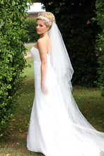 Load image into Gallery viewer, Bridal Apparel Crystal Scatter Veil || CGC185B