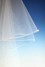 Load image into Gallery viewer, Bridal Apparel Crinoline Edge Veil || CGC434C
