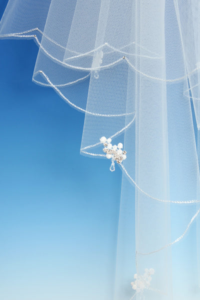 Bridal Apparel Scalloped Veil with Drops || CGC477A