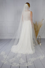 Load image into Gallery viewer, Bridal Apparel Sparkling Floral Lace Train Veil || CGC546C