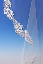 Load image into Gallery viewer, Bridal Apparel Swirl Lace Train Veil || CGC574B