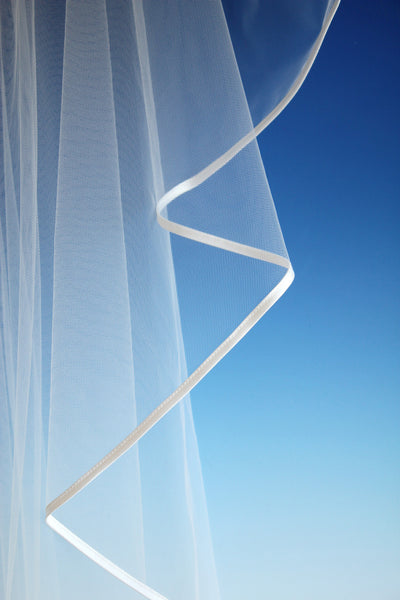Bridal Apparel Ribbon Edge Veil || CGAR001