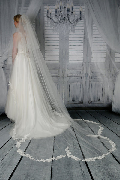 Bridal Apparel Scallop Lace Edge || CGC570A